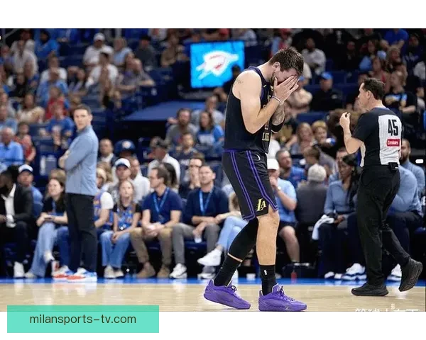 东契奇腿筋受伤雷迪克责任引争议球队用主力变成雷伯杜模式