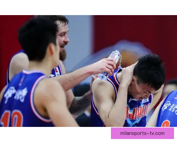 库里复出受阻仍未参加全场对抗 回归篮网时间未定